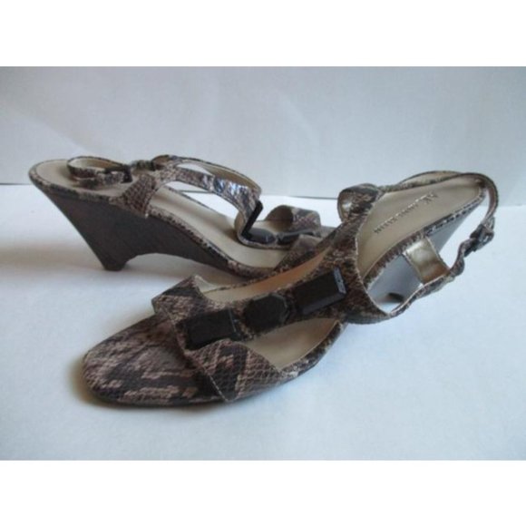 *Anne Klein Natural Taupe Off White Patent Lizard - Picture 7 of 7
